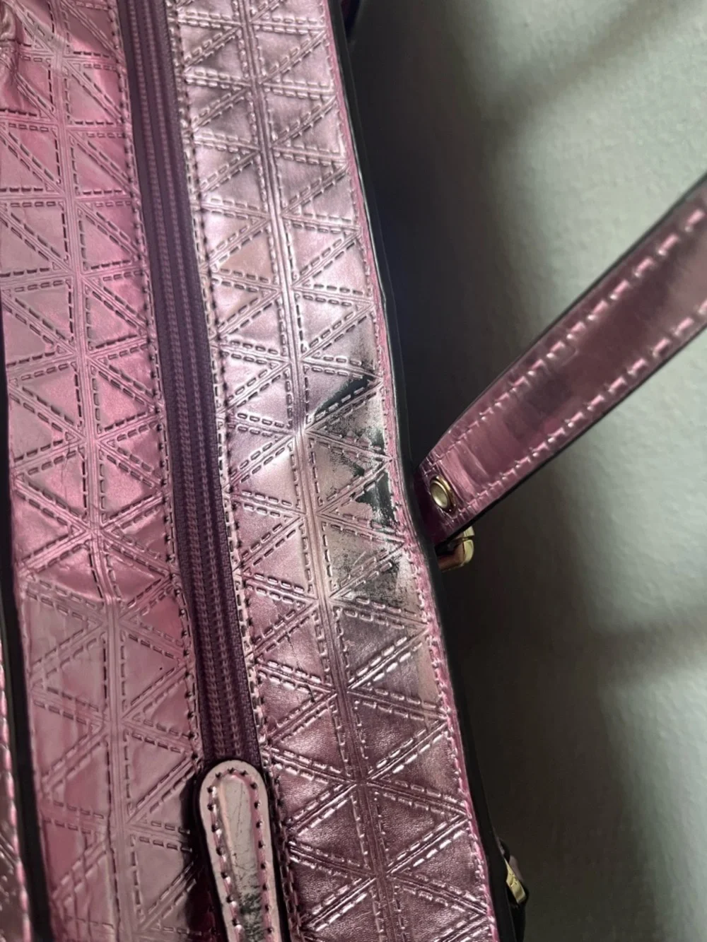 Michael Kors Metallic Rose Pink voyager Quilted Tote - Picture 7 of 15